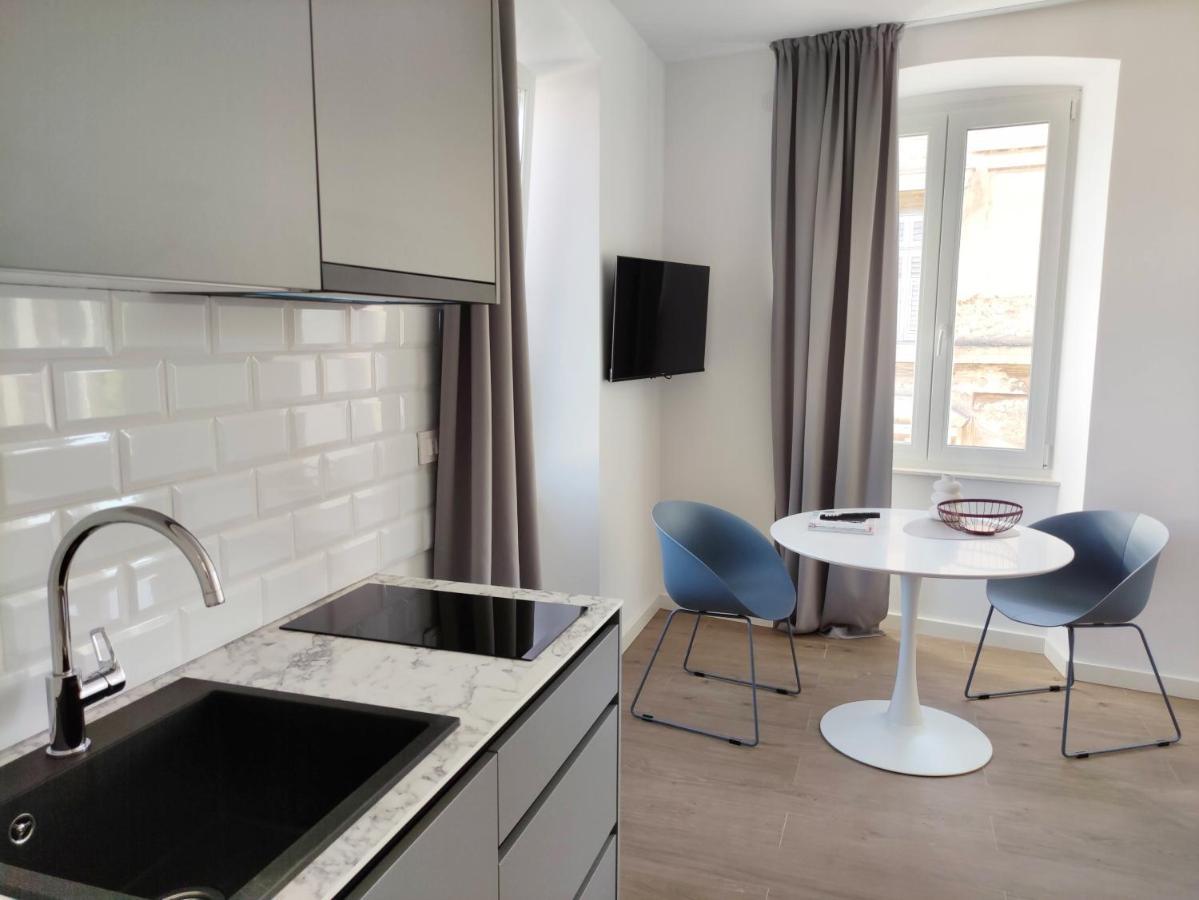 Nik Studio Apartments Pula Exterior foto